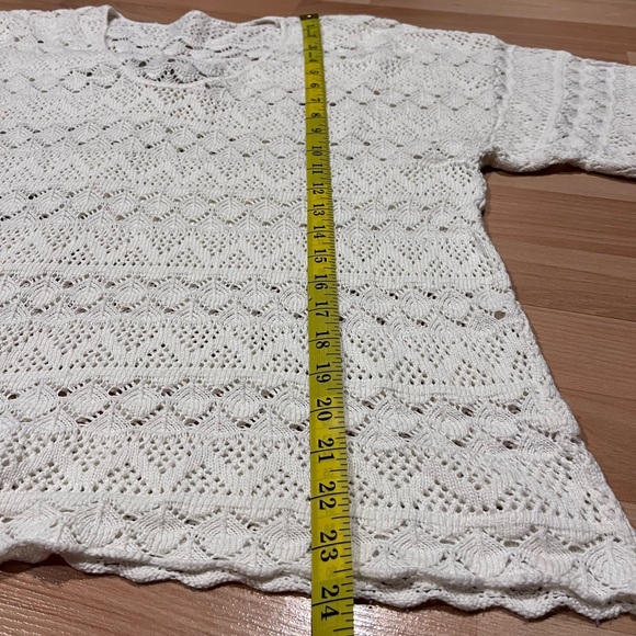 ⚠️ Vintage vibes crochet knit sweater - Picture 2 of 5